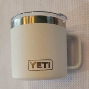 YETI White Stainless Steel Drink Mug with Clear Lid